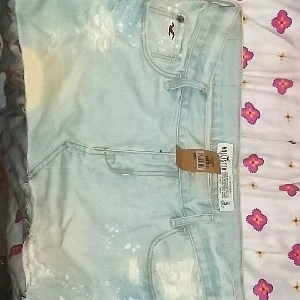 Hollister mini skirt
